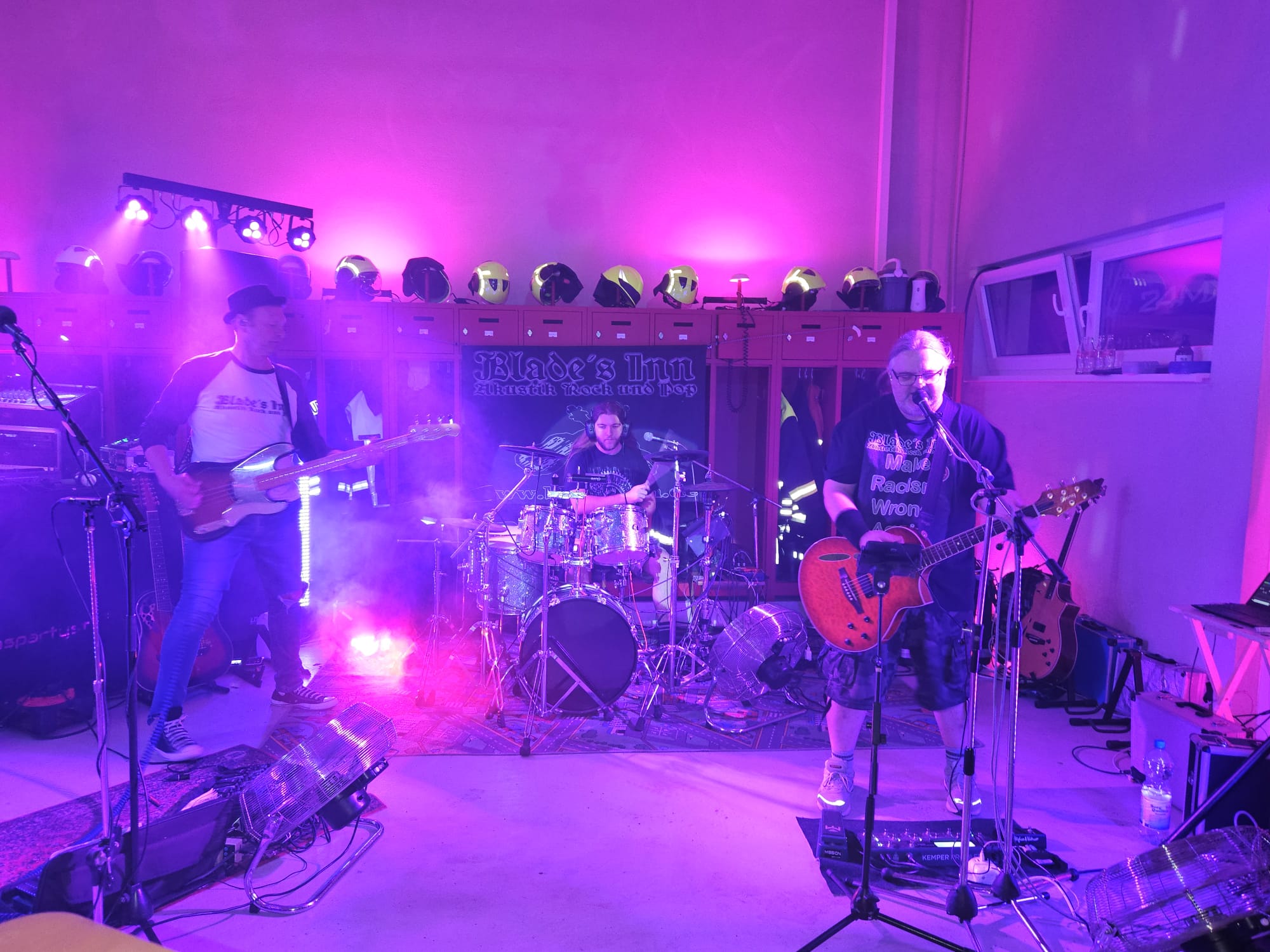 Blade’s Inn – Bandfoto 2